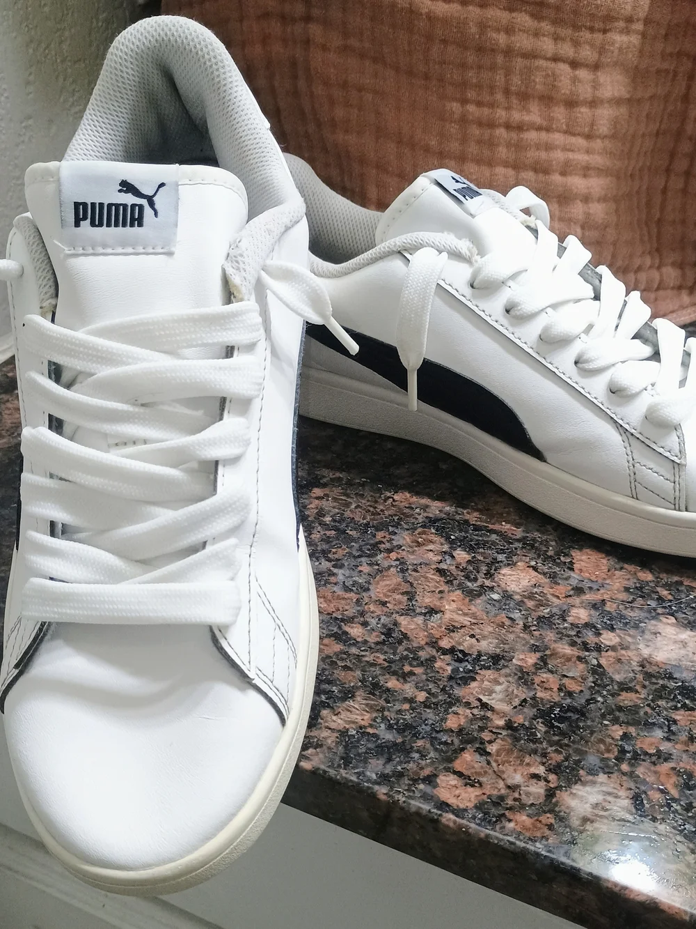 Puma low top